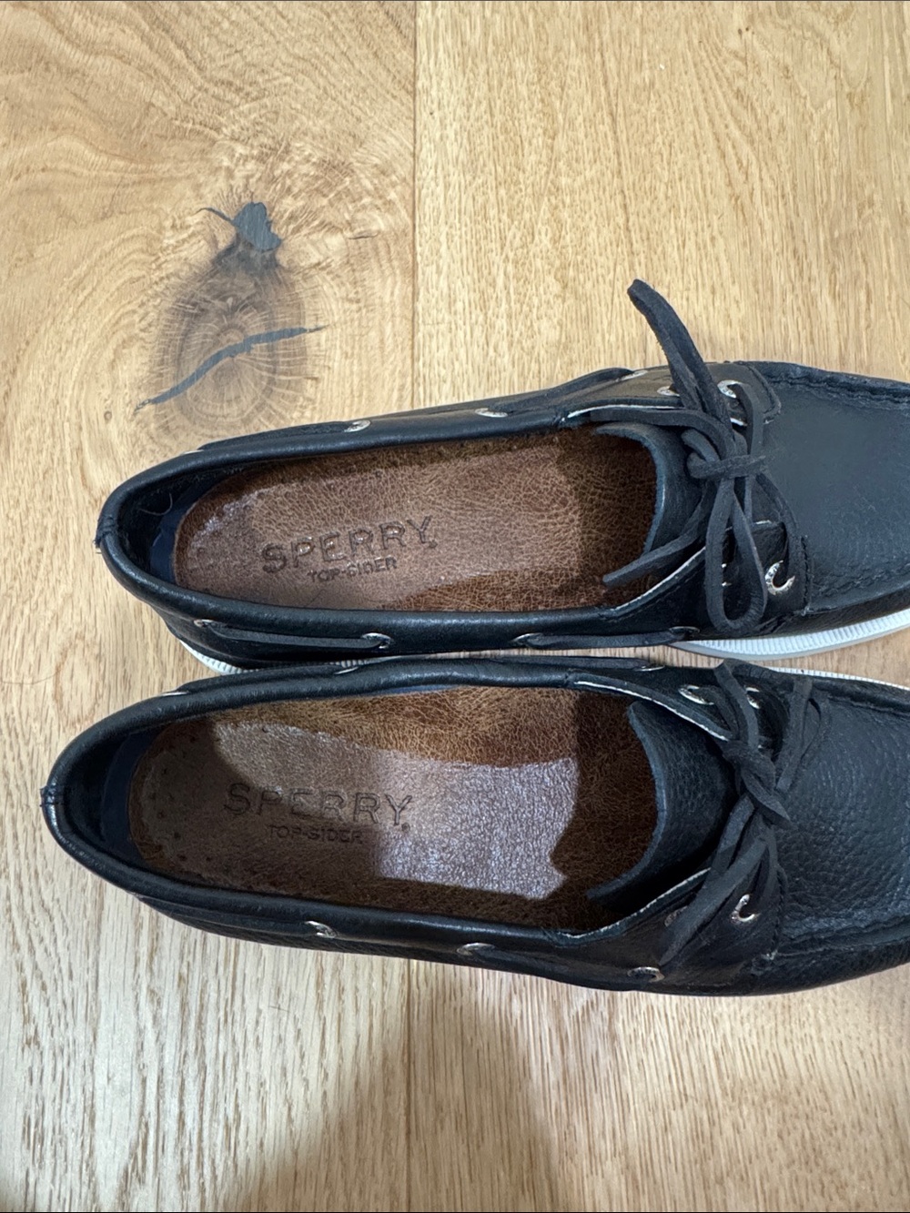 Sperry Black and White Women's Moccasin Boat Shoes - Picture 10 of 10